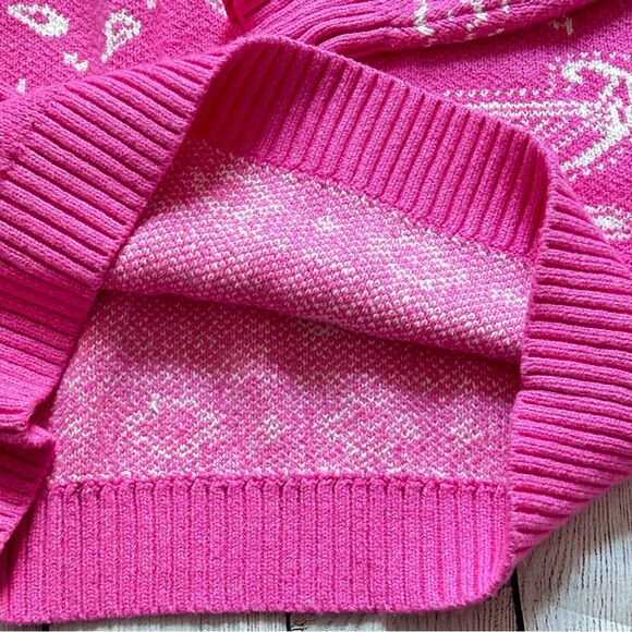 AE Oversized Bandana Sweater NEW Size XS - Picture 4 of 9